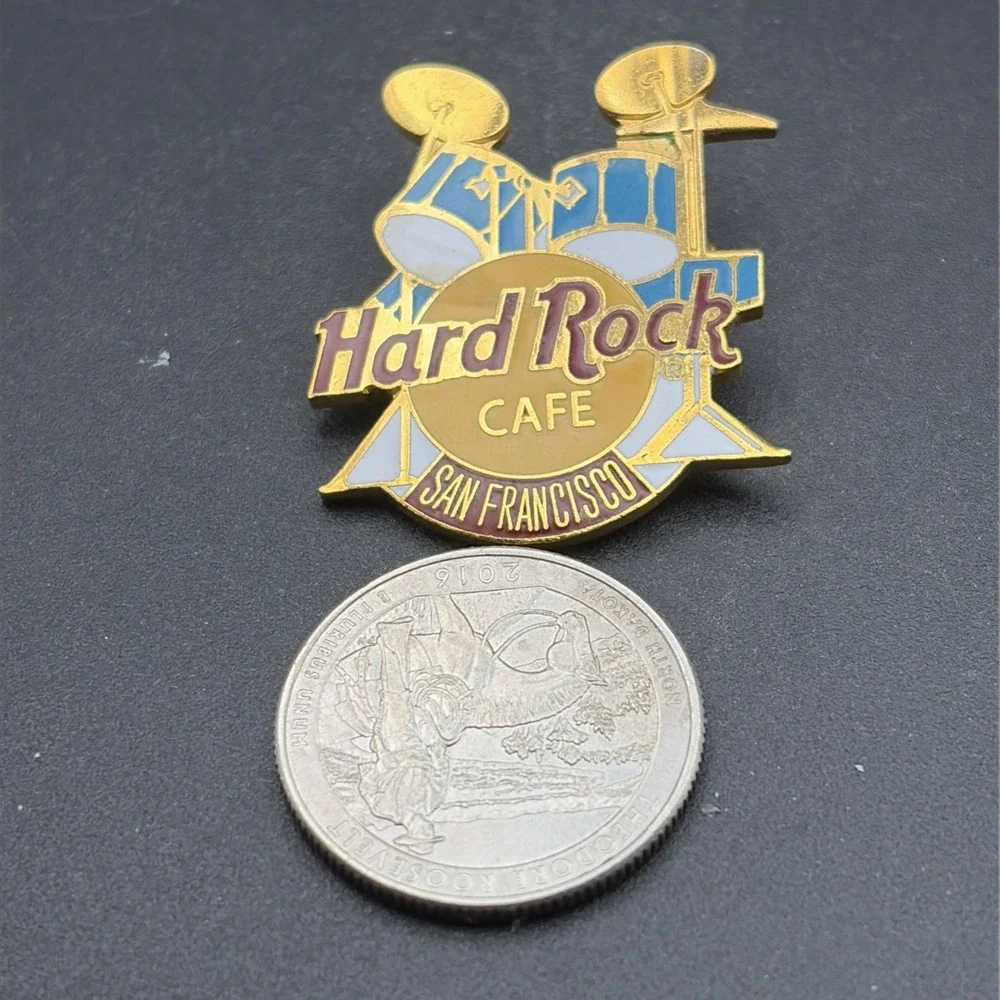 Hard Rock Cafe Drum Set San‎ Francisco Music Instrument Lapel Hat Pin